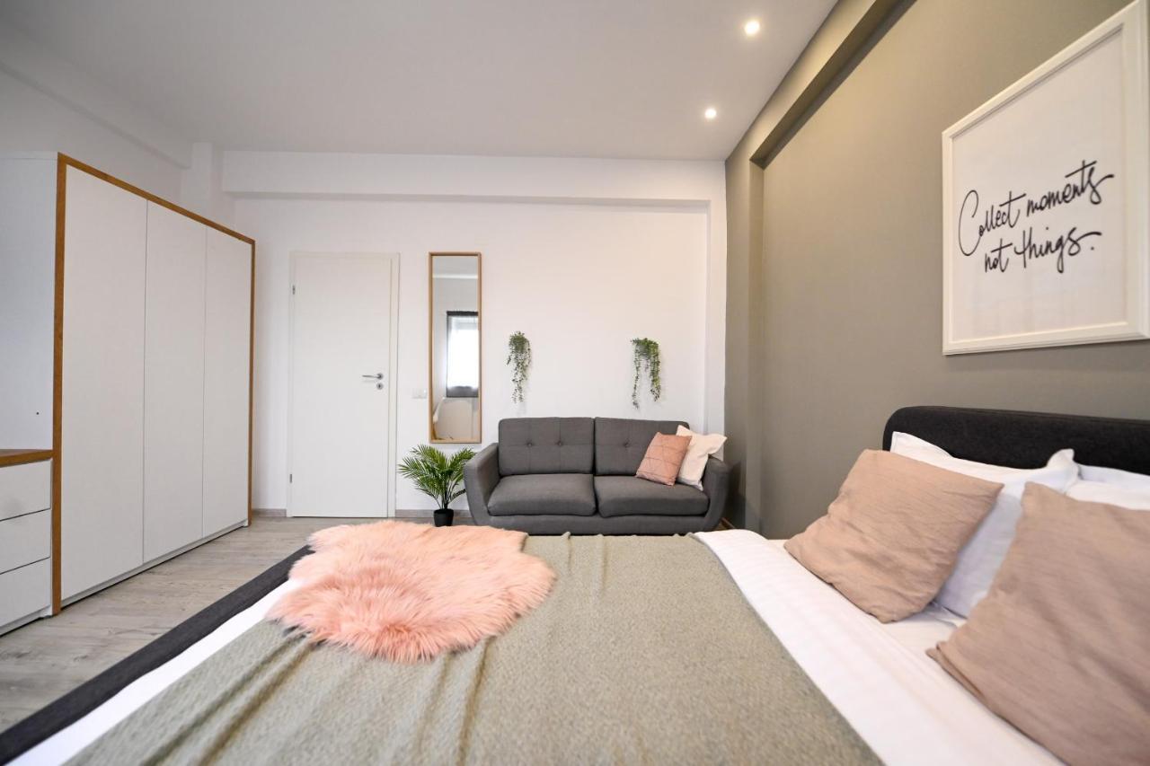 Splendid 2Br Apartment With Breathtaking Views Of Casa Poporului 布加勒斯特 外观 照片