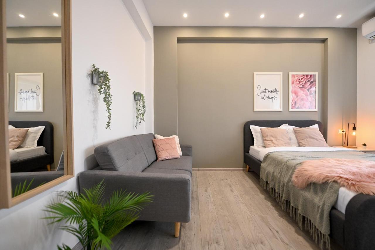 Splendid 2Br Apartment With Breathtaking Views Of Casa Poporului 布加勒斯特 外观 照片