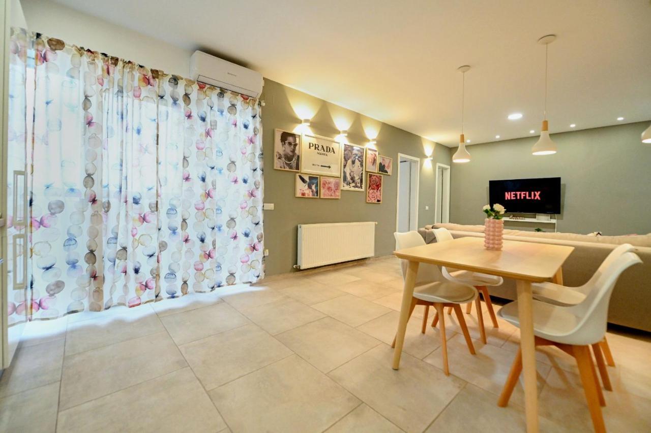Splendid 2Br Apartment With Breathtaking Views Of Casa Poporului 布加勒斯特 外观 照片